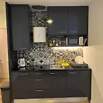 公寓 1-bedroom With Kitchenette&bathroom *