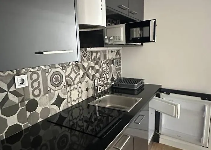 1-bedroom With Kitchenette&bathroom Porto