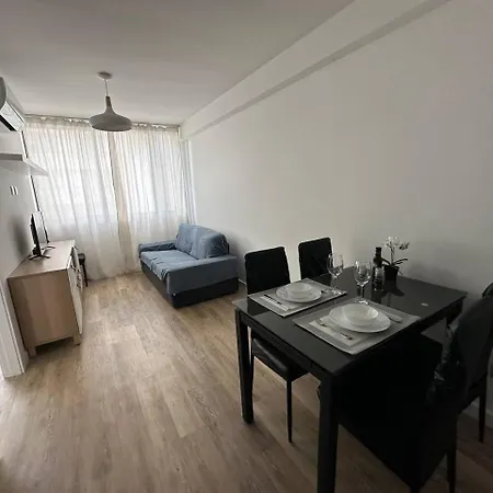 1-bedroom With Kitchenette&bathroom פורטו