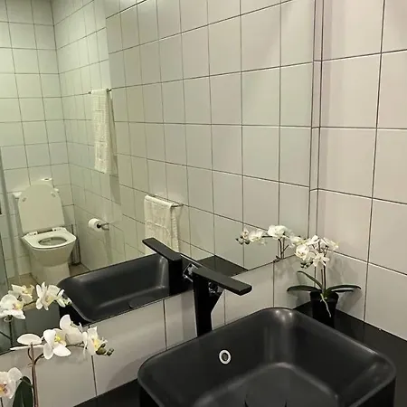 1-bedroom With Kitchenette&bathroom