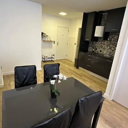 Apartment 1-bedroom With Kitchenette&bathroom Porto
