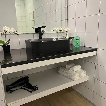 Apartment 1-bedroom With Kitchenette&bathroom Porto