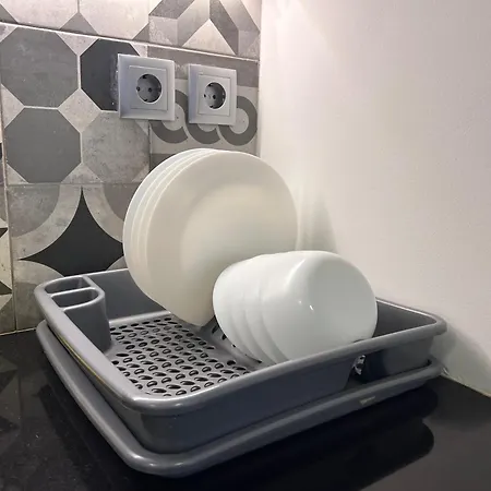 Apartment 1-bedroom With Kitchenette&bathroom *
