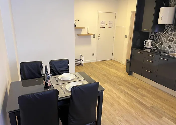 1-bedroom With Kitchenette&bathroom