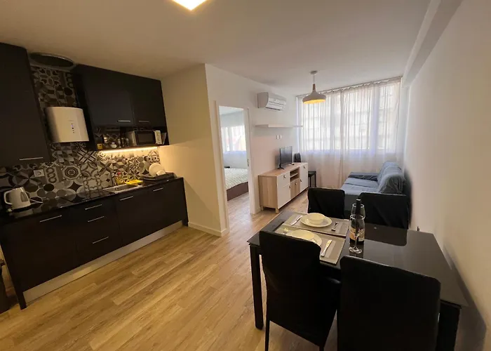 1-bedroom With Kitchenette&bathroom *